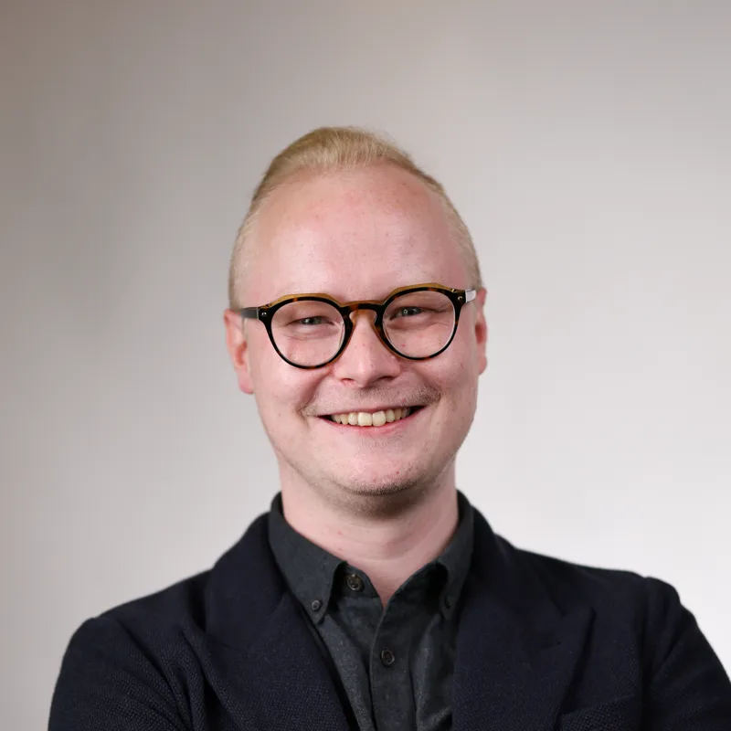 Oscar-Alt Portrait of a smiling person